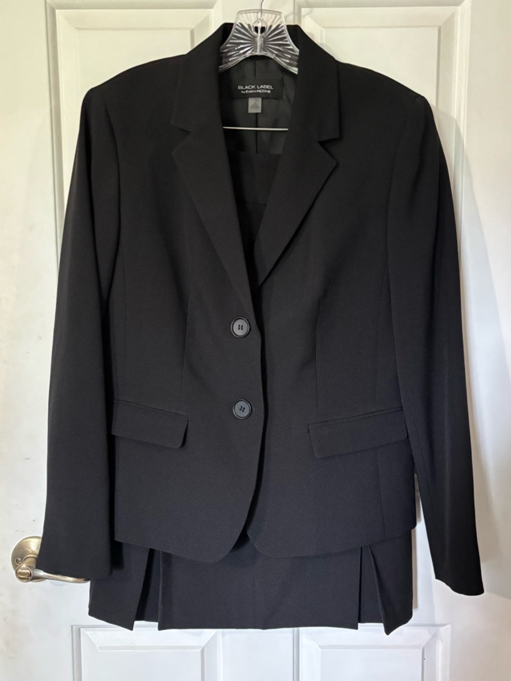 2 pc Evan Picone Black Label Women's Black Tailored Blazer, jacket & skirt. Sz 8